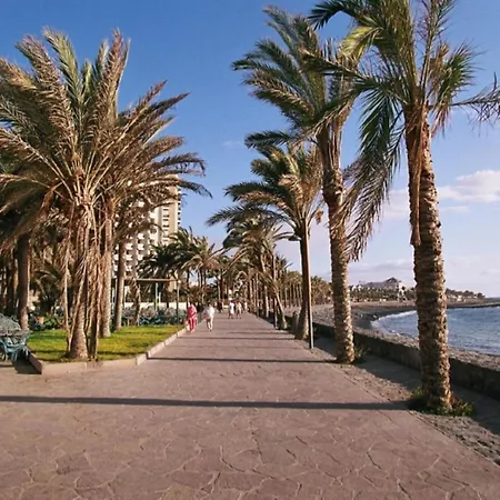 Sea Breeze In Playa De Americas Appartement